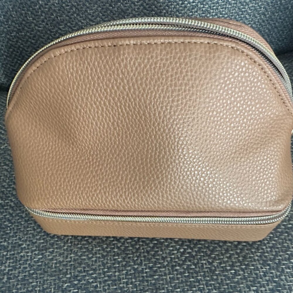 Jewelry Case (travel or small home storage) - Picture 3 of 7